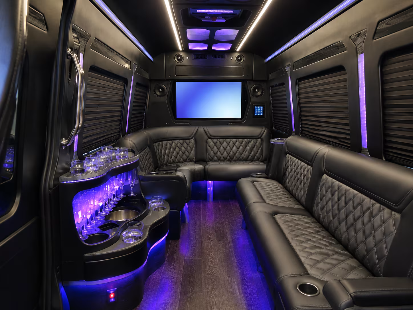 airport transfer buses for wedding guests flying into dtw