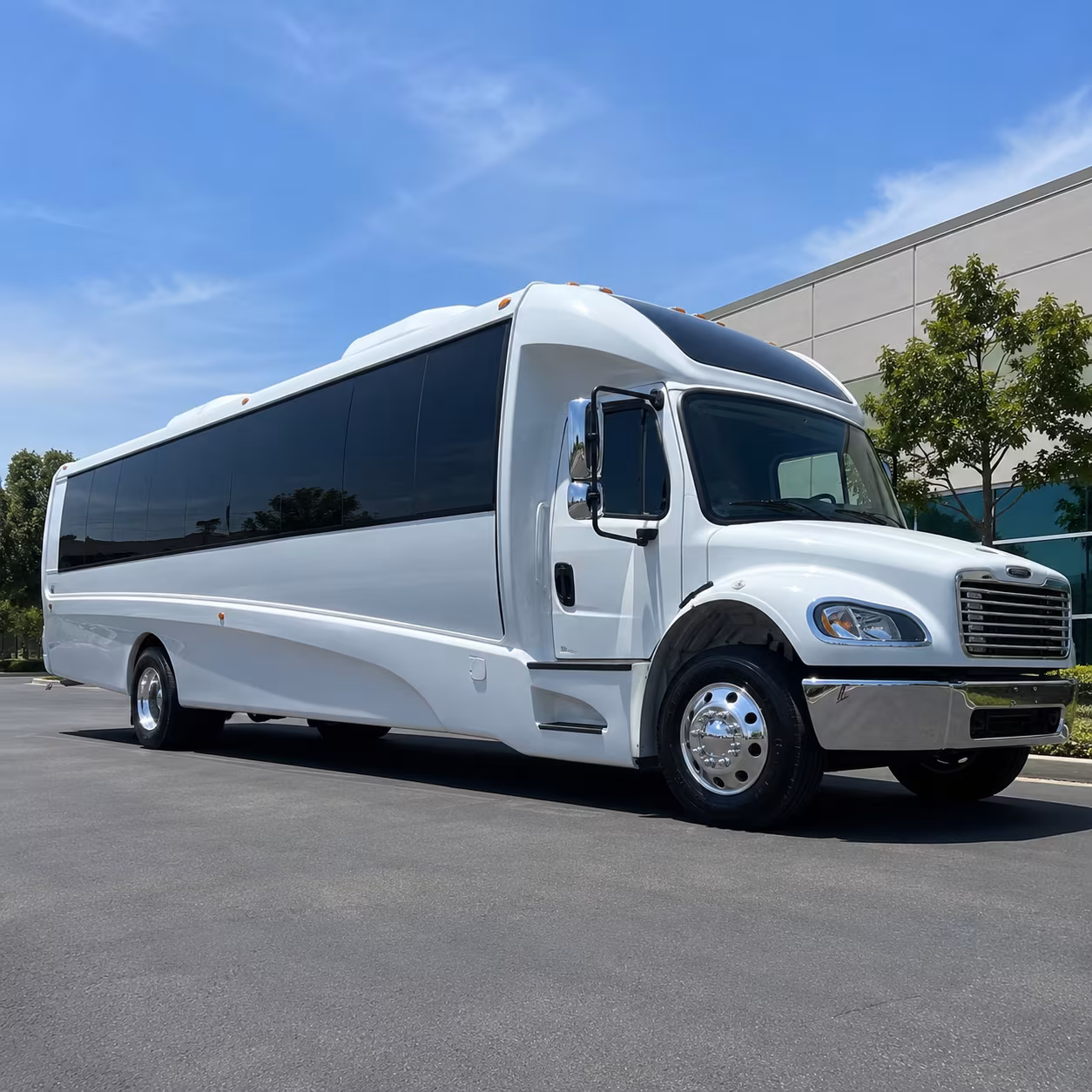 shuttle buses to meadow brook amphitheatre for music fans in southfield