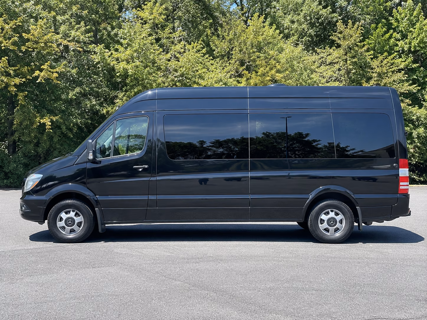 southfield sprinter limousine
